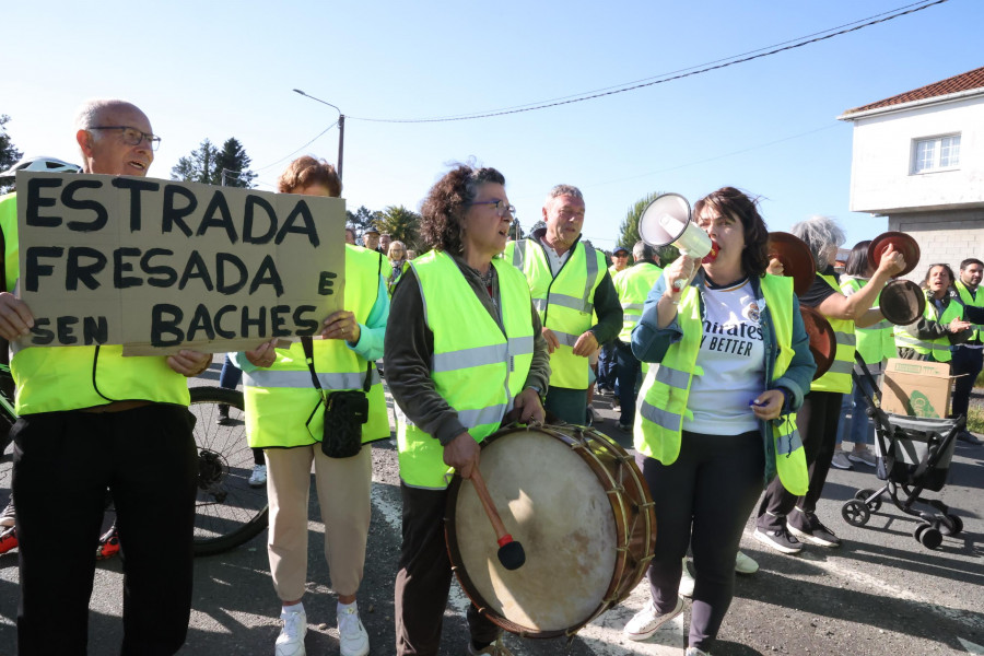 Malestar entre los vecinos de Xoane por la propuesta de mínimos de la Xunta respecto a la AC-414