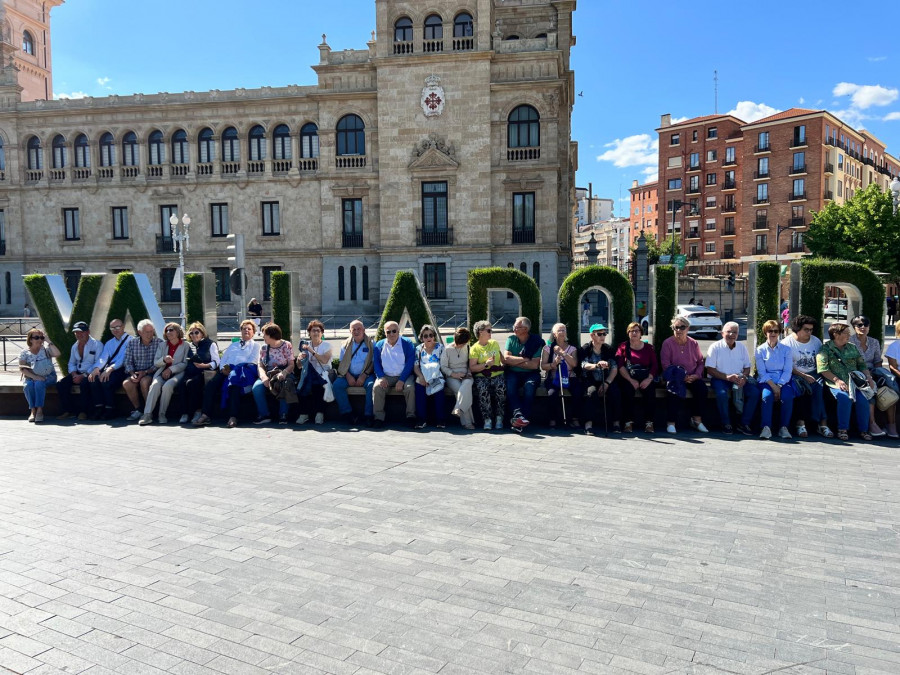 Vecinos de Cabana visitan Castilla y León