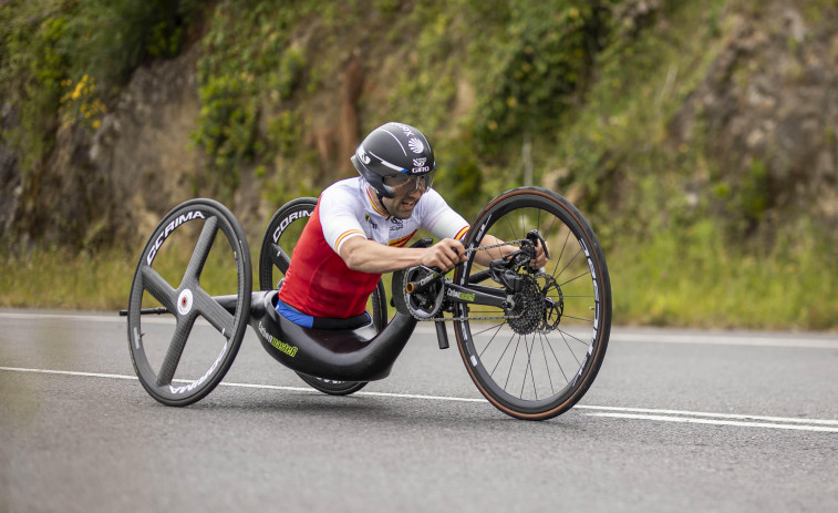 Las imágenes del ciclismo paralímpicos en A Laracha