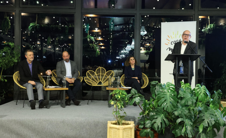 La contaminación lumínica y el astroturismo, a debate en Cabana