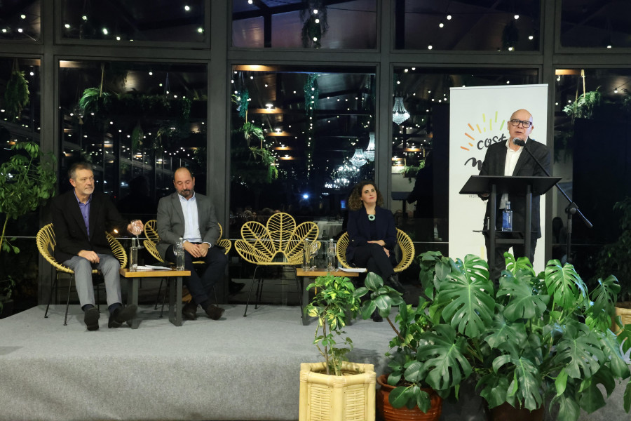 La contaminación lumínica y el astroturismo, a debate en Cabana