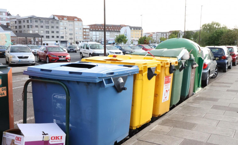 Arden en Carballo otros dos contenedores de basura