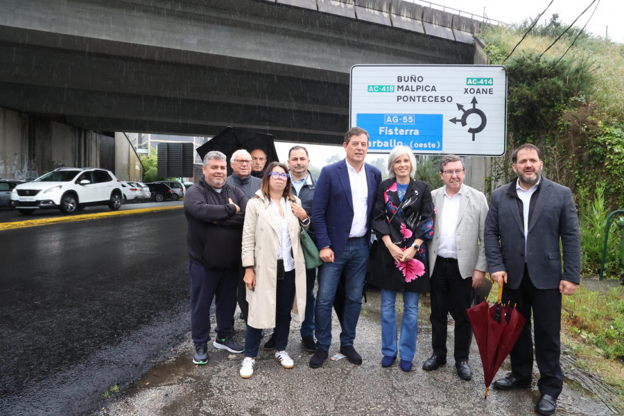 Besteiro vuelve a pedir en Carballo la "gratuidad" para la autopistas autonómicas