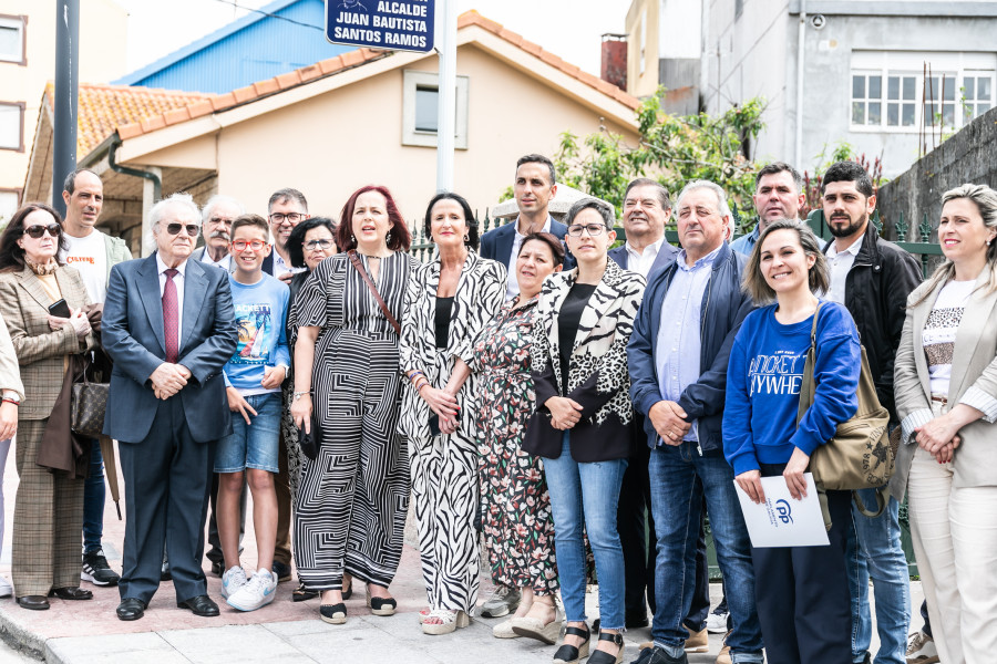 El exalcalde Juan Bautista Santos Ramos ya tiene una calle con su nombre en Camariñas