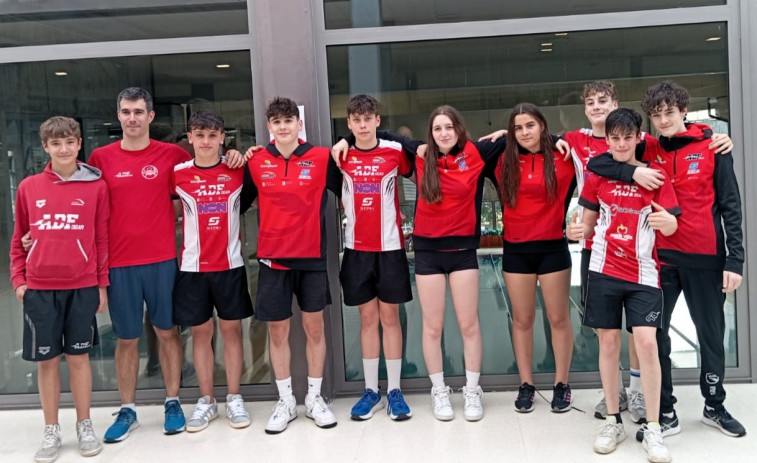 Trece medallas para la AD Fogar en el Autonómico de natación infantil