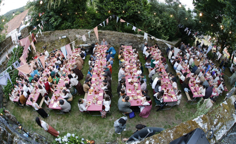 La Cea Medieval da paso al gran día del Asalto ao Castelo en Vimianzo