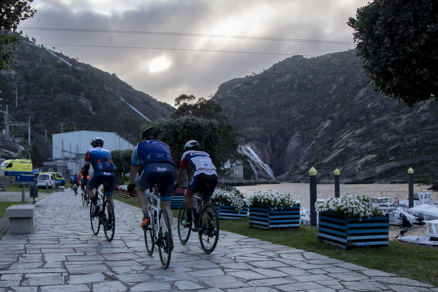 Llega el espectáculo del Gran Fondo Ézaro