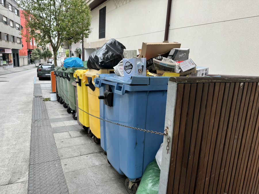 Carballo trabaja en una nueva ordenanza de basura y plantea una subida de las tasas de recogida