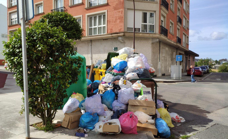 El PP urge al alcalde de Carballo a mediar entre las partes para acabar con la huelga de la basura