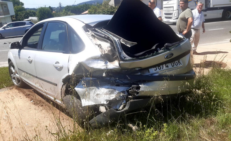 Una persona resulta herida en un choque ocurrido en Cillobre