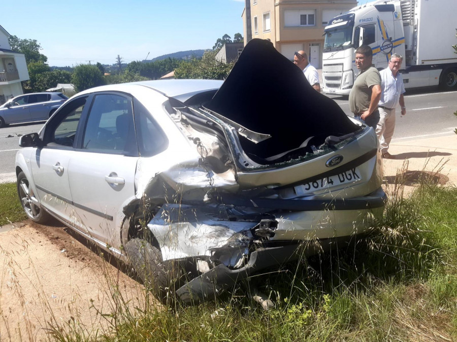 Una persona resulta herida en un choque ocurrido en Cillobre