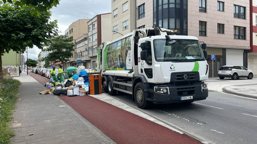 El gobierno carballés quiere penalizar a la concesionaria de la basura por deficiencias en la prestación del servicio