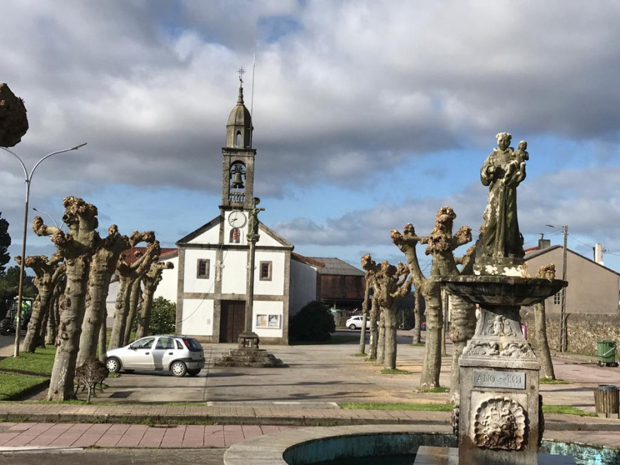 Infraestruturas y Concello humanizarán tres plazas de Coristanco