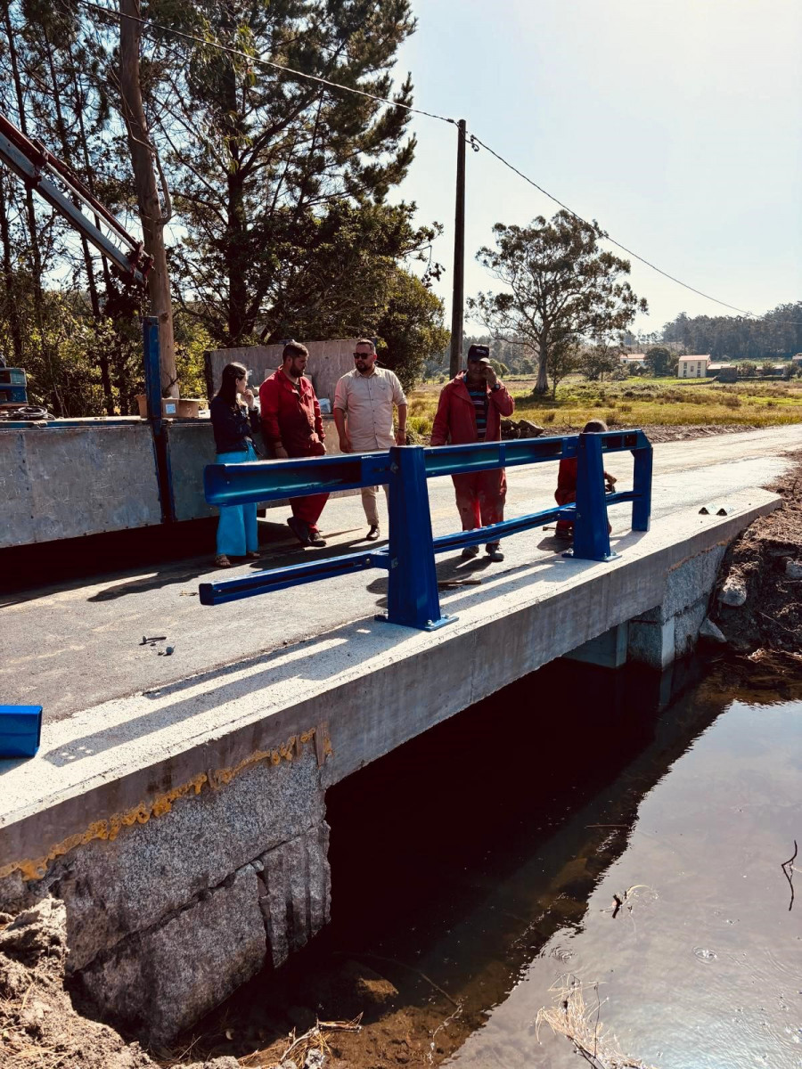 Muxía abre al tráfico el puente Vilachán tras finalizar las obras