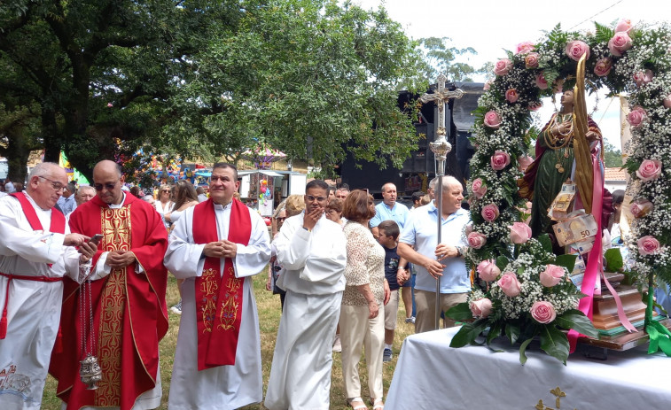 Cientos de romeros en Santa Margarita de Muíño