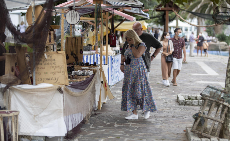 Medio centenar de puestos en la Feira Mariñeira de Corme