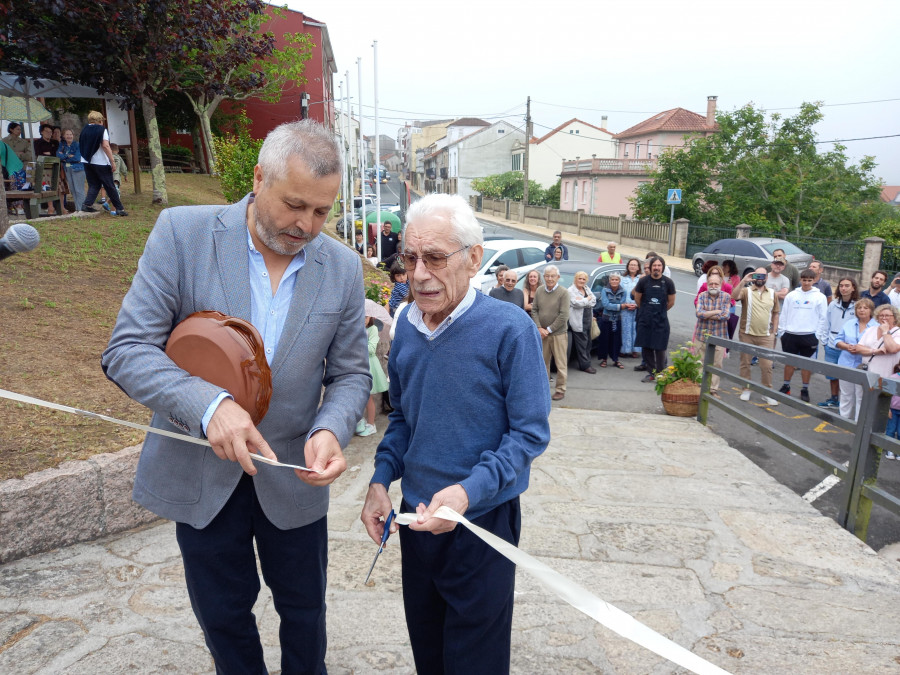 Buño ensalza su artesanía con la Mostra da Olería