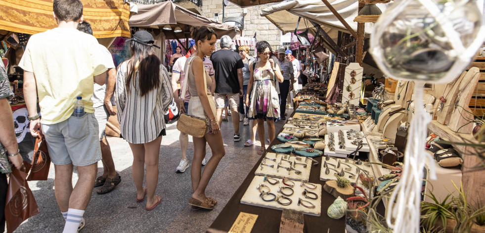 Laxe y Corme exhiben su cultura marinera