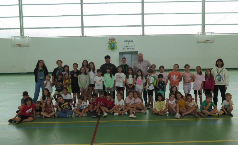 Un campamento en cuatro idiomas en A Laracha