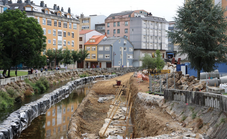 Las obras de Augas de Galicia transforman el paisaje fluvial carballés