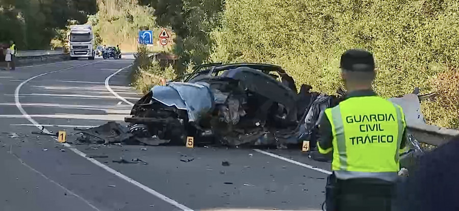 Un matrimonio de Carantoña fallece en un accidente de tráfico en Dumbría