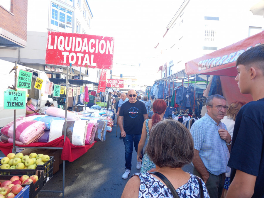 Concurridos mercados en Carballo y Vimianzo