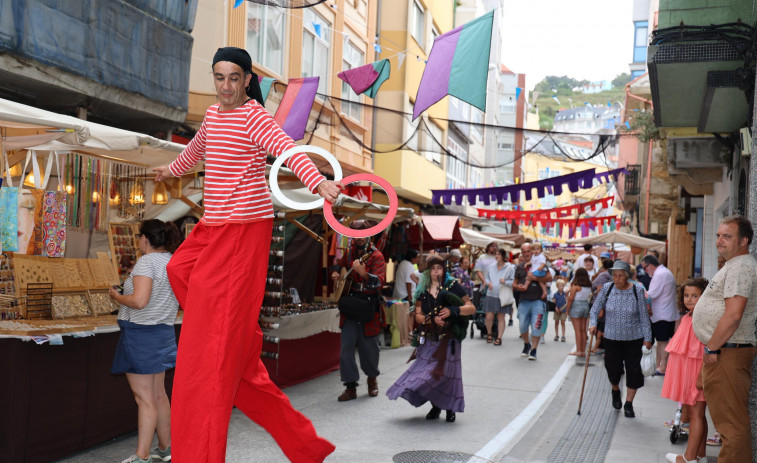 Buen ambiente marinero y mucha música tradicional en Malpica