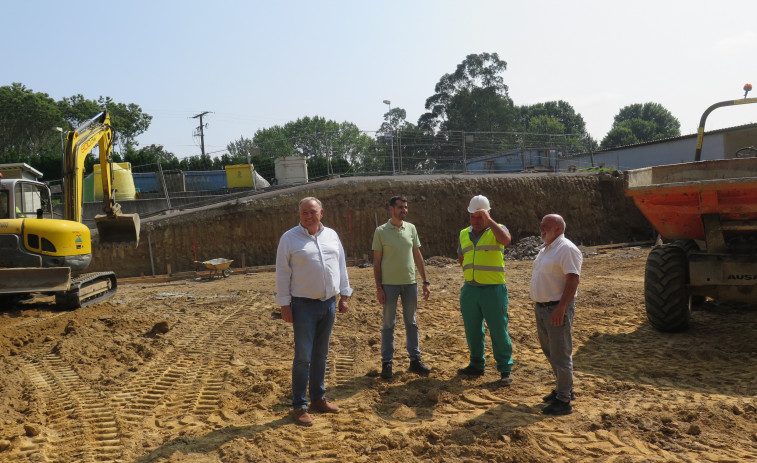 Las obras de ampliación del punto limpio de A Laracha se centran en la urbanización de la parcela