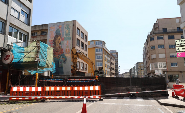 Las obras de lucha contra las riadas obligan a cerrar el puente carballés de A Casilla