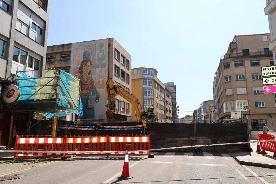 Las obras de lucha contra las riadas obligan a cerrar el puente carballés de A Casilla