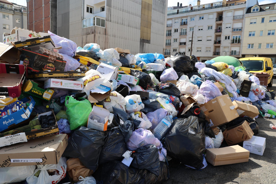 El conflicto de la basura en Carballo sigue enquistado y se encamina a una huelga indefinida