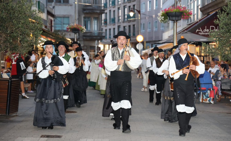 Carballo cierra el Verán Cultural con música tradicional