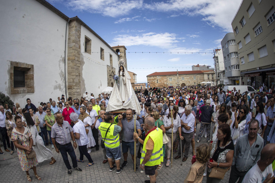 Caión se prepara para seis días de fiesta en los Milagros