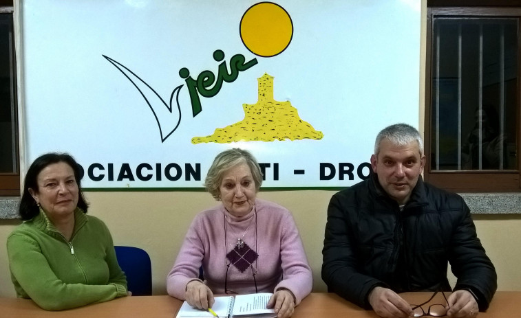 Vieiro repartirá tapavasos en las fiestas da Milagrosa