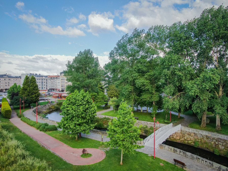 Carballo quiere convertir el Parque do Anllóns en un ejemplo de xerojardinería