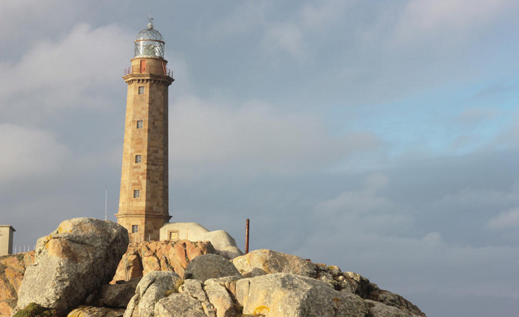 El faro Vilán recibió más de 11.400 visitantes durante el verano