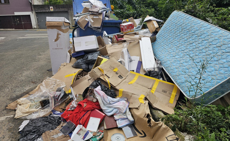 Se retoman las negociaciones para acabar con la huelga de la basura en Carballo