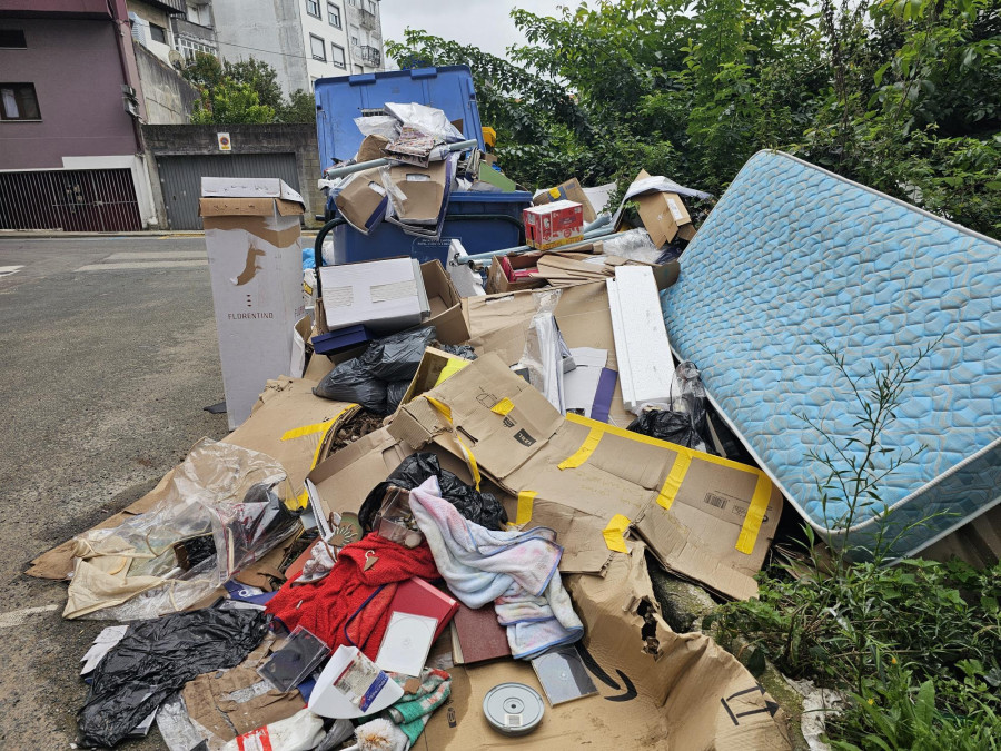 Se retoman las negociaciones para acabar con la huelga de la basura en Carballo