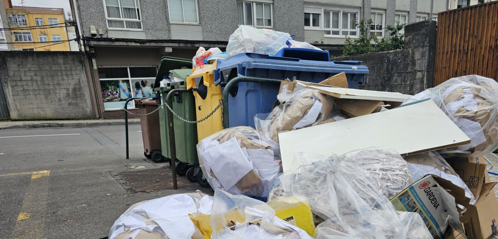 Finaliza la huelga de la basura en Carballo tras la firma del acuerdo entre las partes