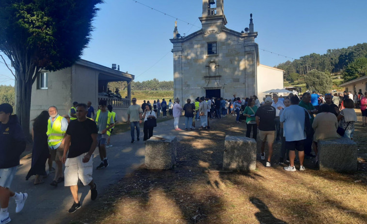 La bajada de la Virgen clausura los Milagros de Caión