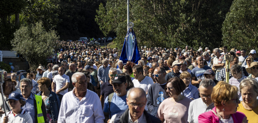 La bajada de Os Milagros de Caión, en imágenes