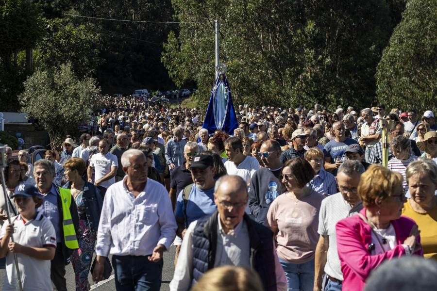 La bajada de la Virgen corona los Milagros de Caión