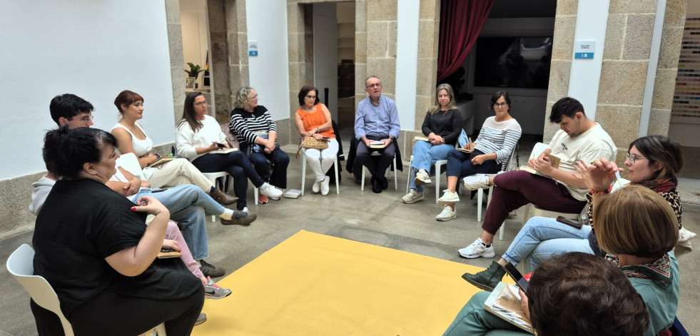 Carballo apuesta por la lectura con cinco clubes para todas las edades