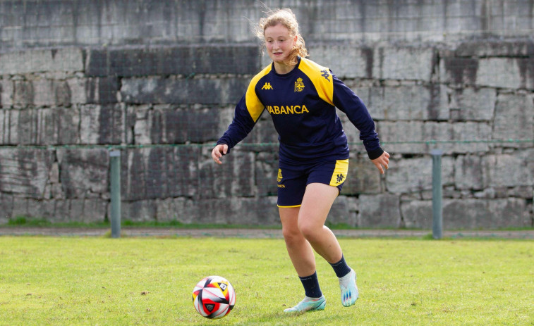 La carballesa Elena Vázquez ha sido citada por la selección española sub-17