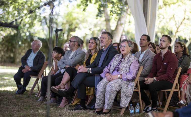 Más de trescientas personas  en  la jornada “Co liño e cos tempos” en las Torres do Allo