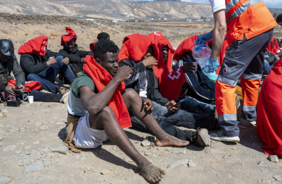 Más de medio millar de migrantes llegan a Canarias en el fin de semana