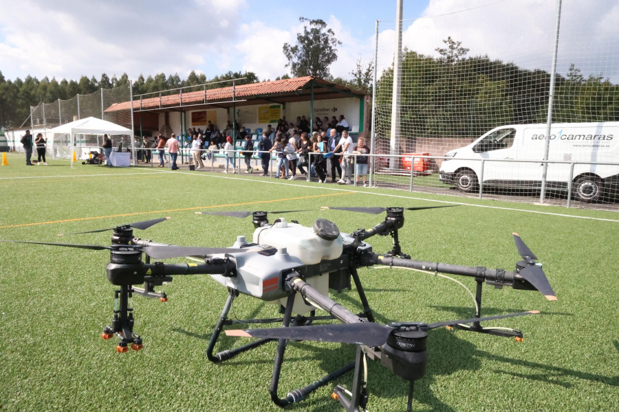 Ganaderos y agricultores de la Costa da Morte se forman sobre el uso de la tecnología en el rural