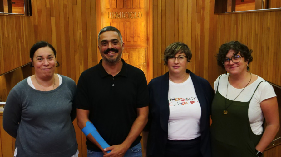 Los recortes en el colegio de Laxe, a debate en el Parlamento