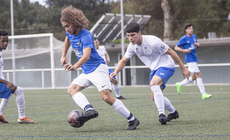 Un gol de Alberto Vía de penalti da el triunfo al Soneira en Santa Comba