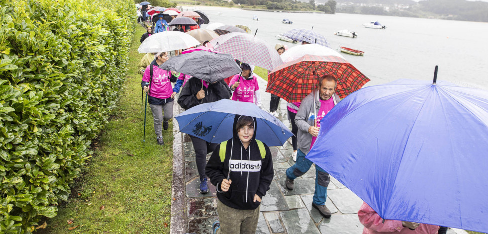 Las marchas solidarias vencen al mal tiempo